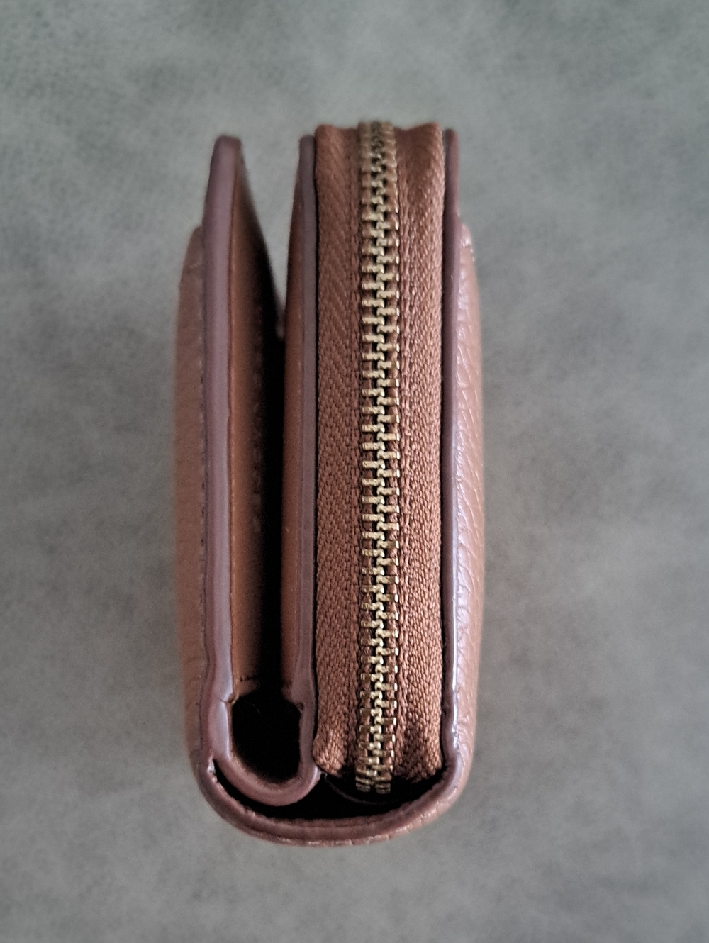 Marc Jacobs Pebbled Leather Zip Wallet in Warm Brown - Picture 2 of 8